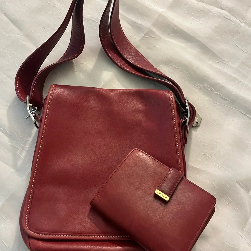 Coach red satchel style purse - Picture 9 of 13